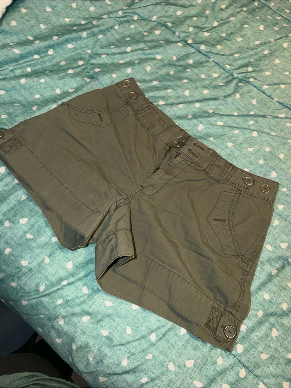 SZ 16 Women’s Olive Utility Cargo Shorts - Casual Summer Short. MUST BE BUNDLED